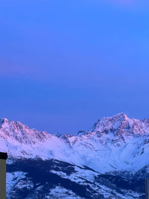 La Finestra Sulla Montagna - The Window On The Mountain Apartment Pila  Exterior photo