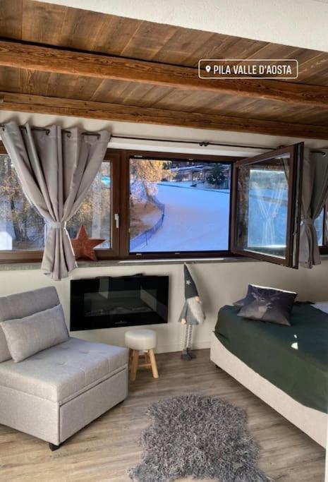 La Finestra Sulla Montagna - The Window On The Mountain Apartment Pila  Exterior photo